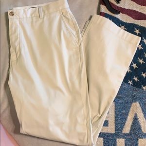 Vineyard Vines breaker pants